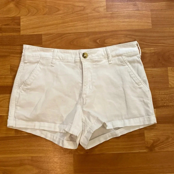 Abercrombie & Fitch Pants - Abercrombie & Fitch White Short